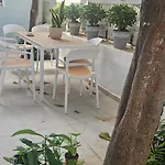 Apartment Oasis 007