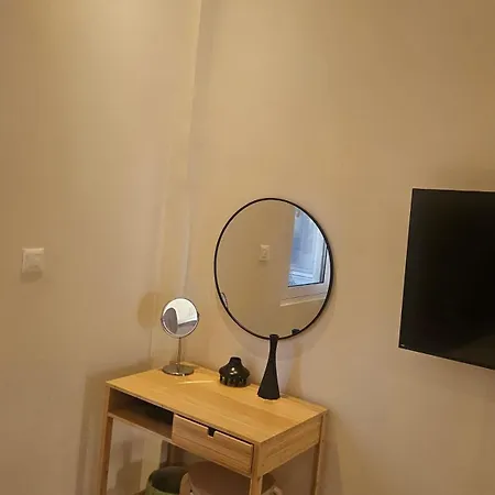 Apartment Oasis 007 *